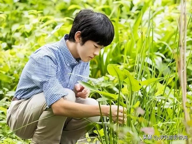 耍帅抛饼像在玩杂技未来天皇终于正常大笑凯发k8国际厅登录18岁悠仁亲王烤披萨(图11)